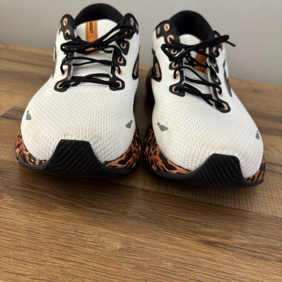 Brooks Ghost 15 Running Athletic Shoe Sunburn Maple Black White - Picture 4 of 11